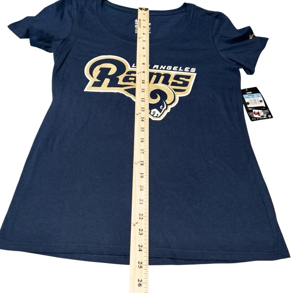 The Nike Tee NWT NFL LA Rams Womens Medium Shirt‎